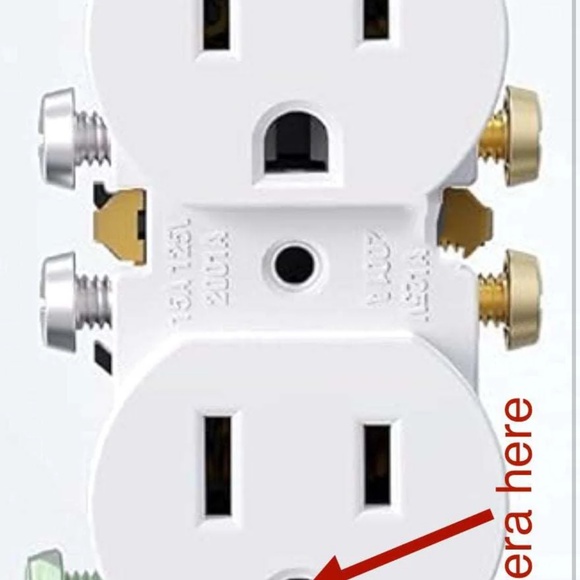 Outlet camera with WiFi and motion detection for pets and baby monitoring - Picture 3 of 3